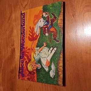 Alice In Wonderland Pop-Up Book